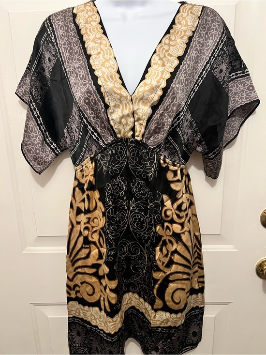 Hale Bob Dresses & Skirts - Silk Black & Gold V-Neck Patterned Tunic Dress